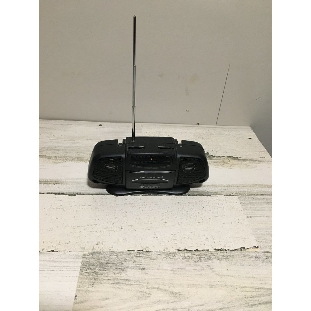 Lifelong Baby Boom Box AM/FM radio with handle